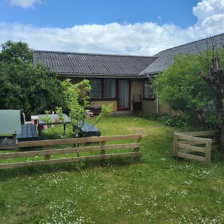 Family Friendly A, Garden, 900m Legohouse, Lalandia, Legoland Apartment Billund